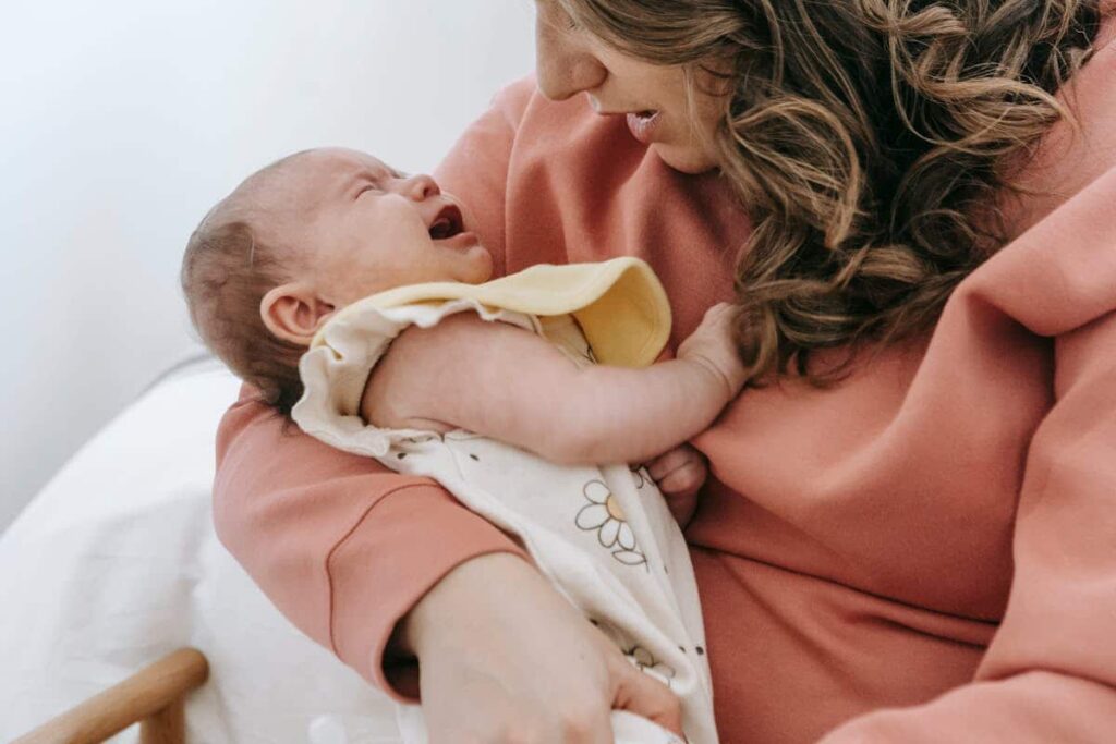 mi bebé tiene muchos gases y no puede dormir consecuencias qué hacer